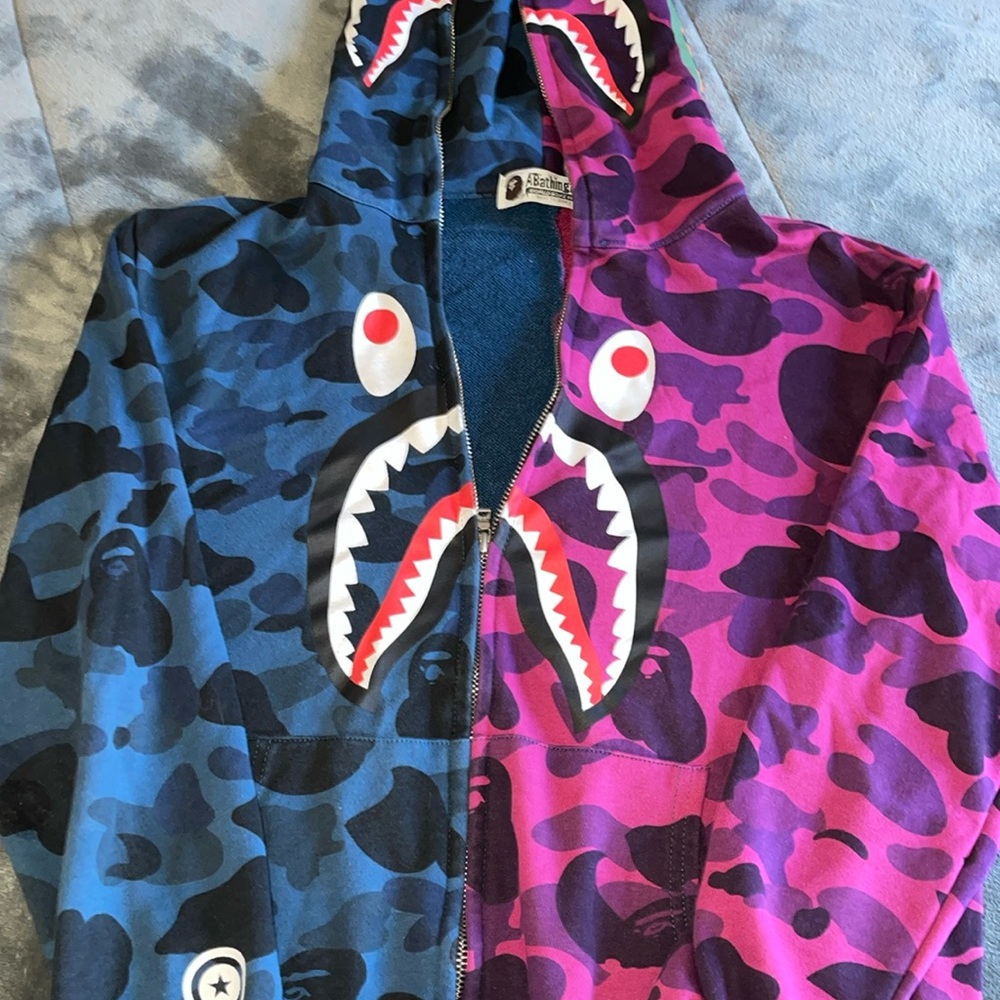 Bathing Ape camouflage sweater Preloved good condition size S/M girls or boy
